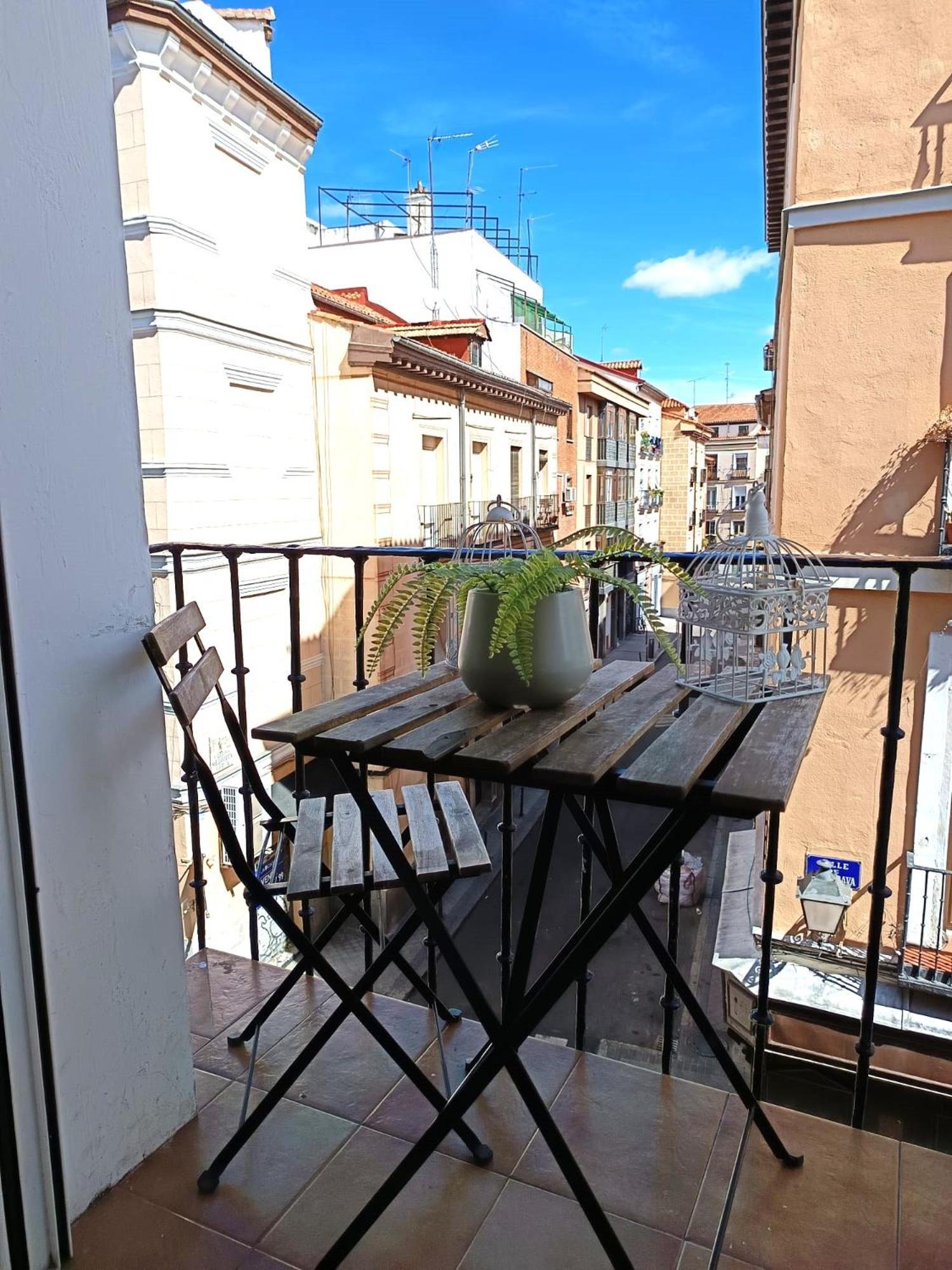 Vacavic Plaza Mayor Apartament Madrid Exterior foto